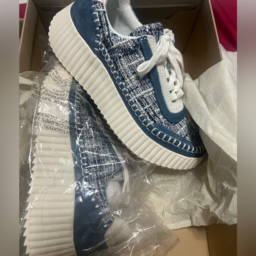 Dolce Vita Sneakers new sz 7